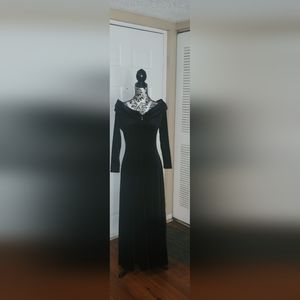 Beautiful black vintage velvet Tall dress no size